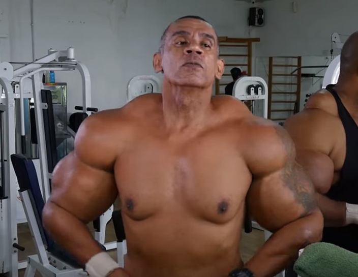 Brazilians Hulk and Conan get 28in biceps with drugs