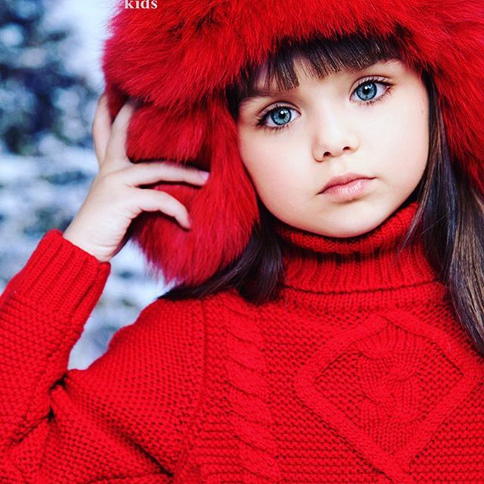 Russian child model hailed the 'most beautiful girl in the world' | FunFeed