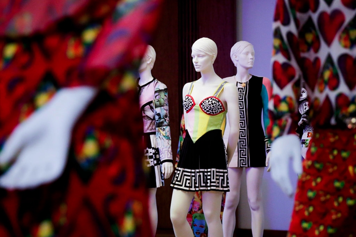 Gianni Versace's creations brought together for Berlin show | Entertainment