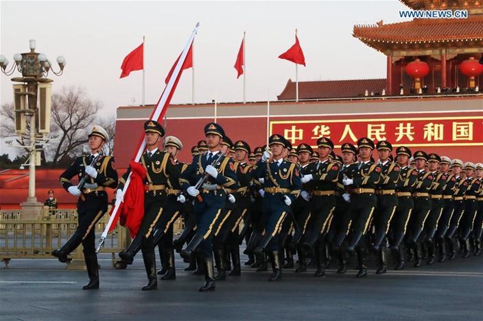 Chinese PLA takes on the first flag-raising ceremony in 2018 | China