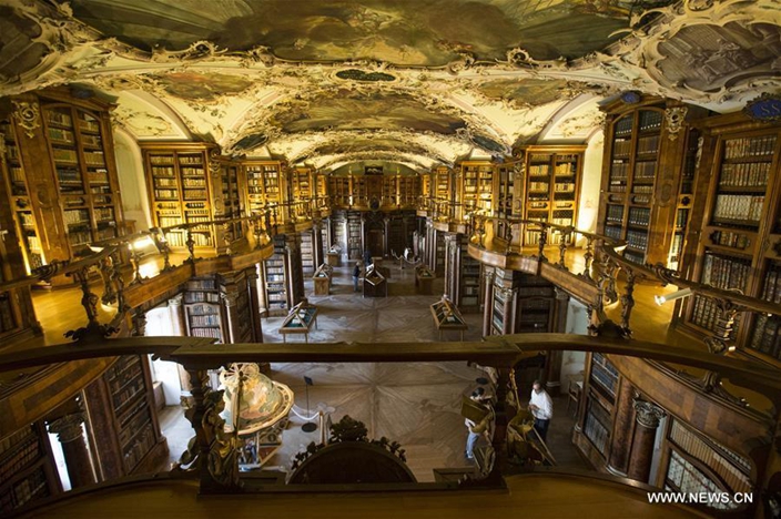 Look inside the richest and oldest Library in the world | FunFeed