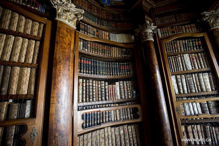 Look Inside The Richest And Oldest Library In The World | FunFeed