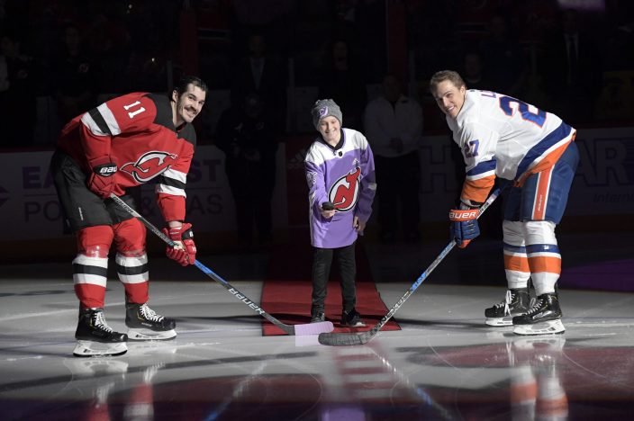 Brian Boyle hat trick, NJ Devils win on Hockey Fights Cancer Night