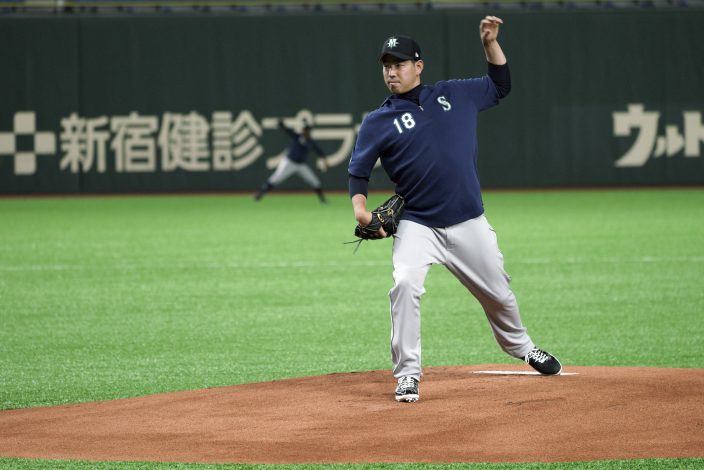 Japan pitcher Yusei Kikuchi arrives in L.A. for talks on playing