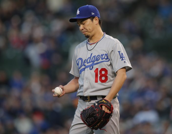 Chicago Cubs' Matt Duffy gives a thumbs-up as he rounds the bases