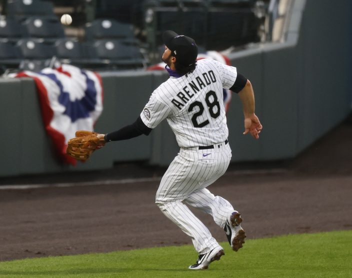 Padres Top Plays: Fernando Tatis Jr. goes 477 feet deep, Wil Myers powers  up in sweep of Reds 