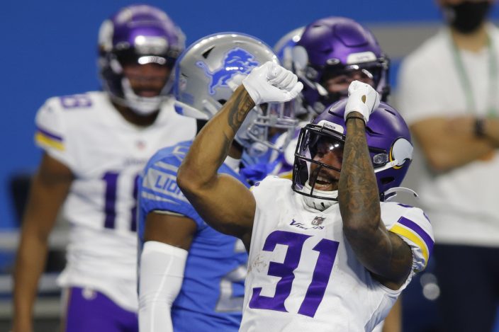 Vikings end a disappointing season with a 37-35 win over the Lions