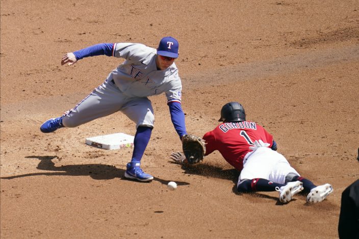 Yang makes first start in majors; Rangers beat Twins 3-1