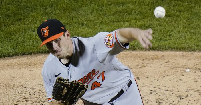 Dark Knight returns: Harvey, Orioles lose to Mets 7-1