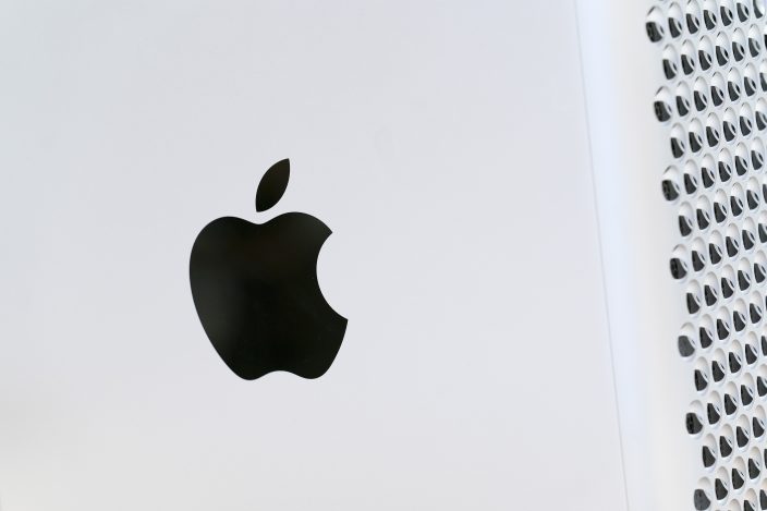 Apple Previews New Software For Iphone Other Gadgets News