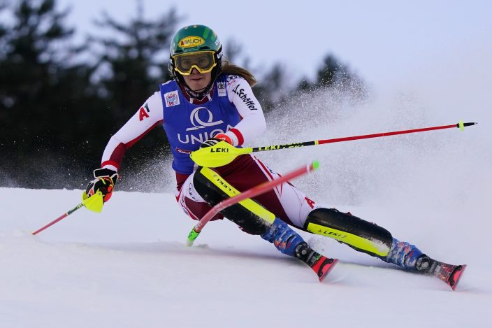 Shiffrin Rival Vlhova Leads World Cup Slalom After 1st Run | Sport