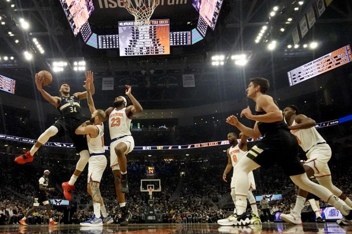 Giannis goes for 29 and 15 as Bucks blow out Knicks, 132-88