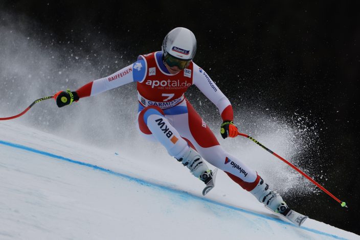 Swiss skier Suter wins last downhill before Olympics | Sport