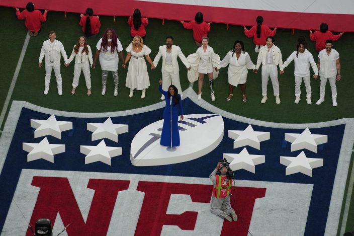 Super Bowl Gospel Celebration to Feature CeCe Winans, CeeLo Green