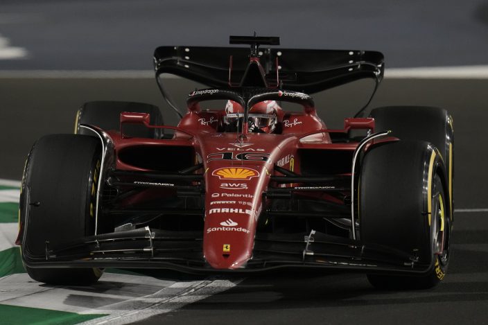 Saudi Arabia Grand Prix: Verstappen Overtakes Leclerc to Win - Bloomberg