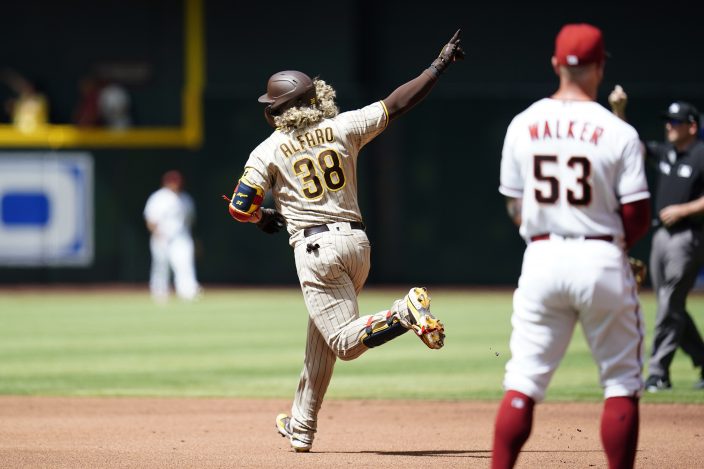 Beer's blast in 9th lifts Diamondbacks over Padres, 4-2