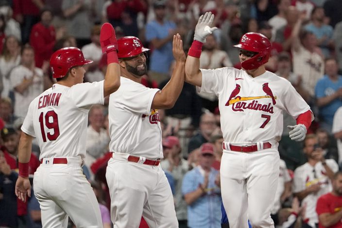 Cardinals score 4 in 9th, beat KC; Fowler, Flaherty sit out