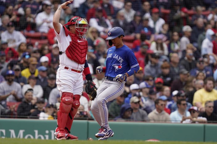 Red Sox edge Blue Jays 2-1 at Fenway with just 3 hits