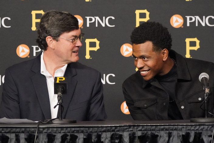 Pirates news: Ke'Bryan Hayes dealt crushing blow after $70 million