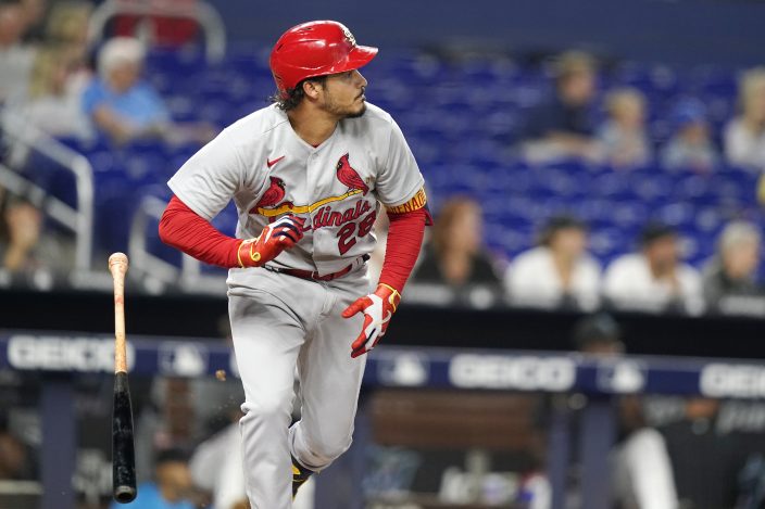 Pujols paces Cardinals, helps Wainwright in win over Marlins