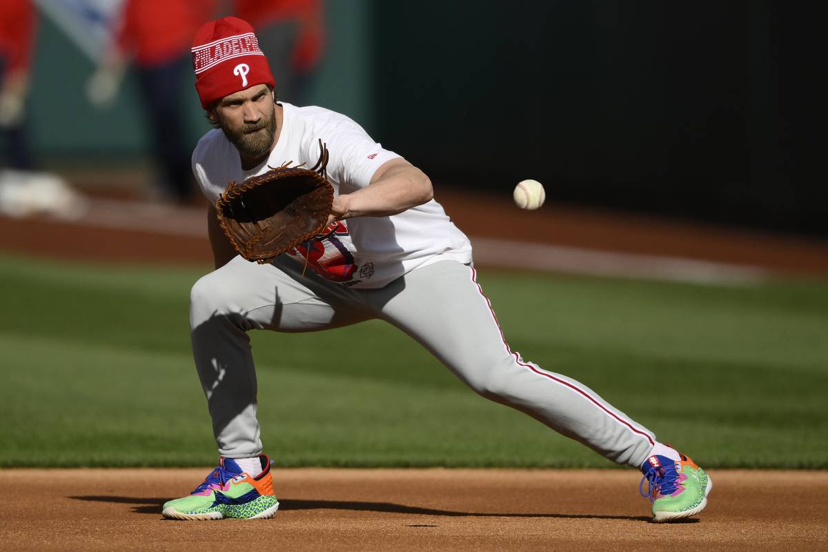 Bryce Harper hears boos at Nationals Park. His three hits help the ...